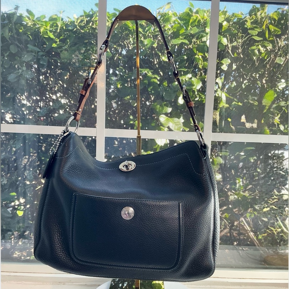 Vintage Coach Legacy Pebbled Leather Shoulder Bag – Black Full Grain Hobo (2005)